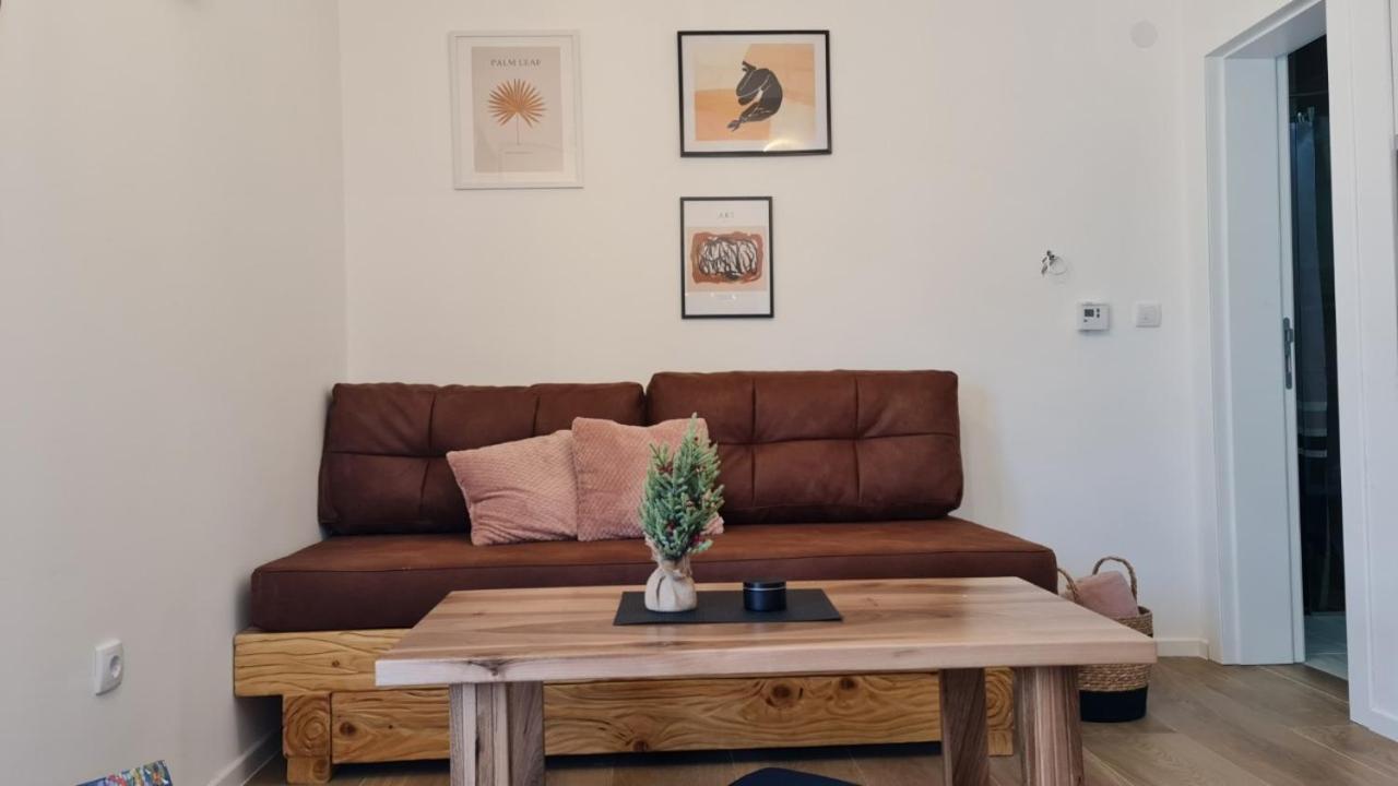 Wood Apartmani - Vila Zimska Idila Яхорина Екстериор снимка