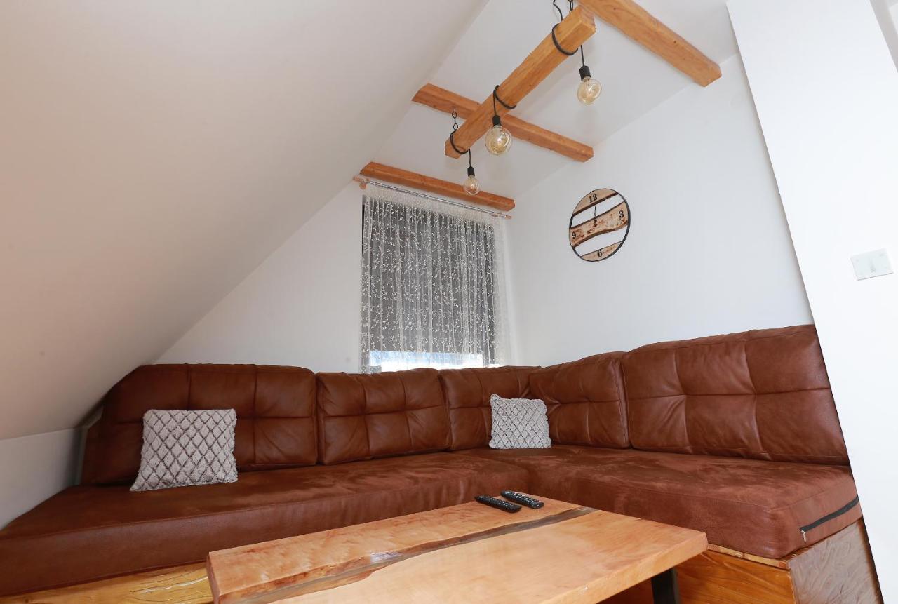 Wood Apartmani - Vila Zimska Idila Яхорина Екстериор снимка