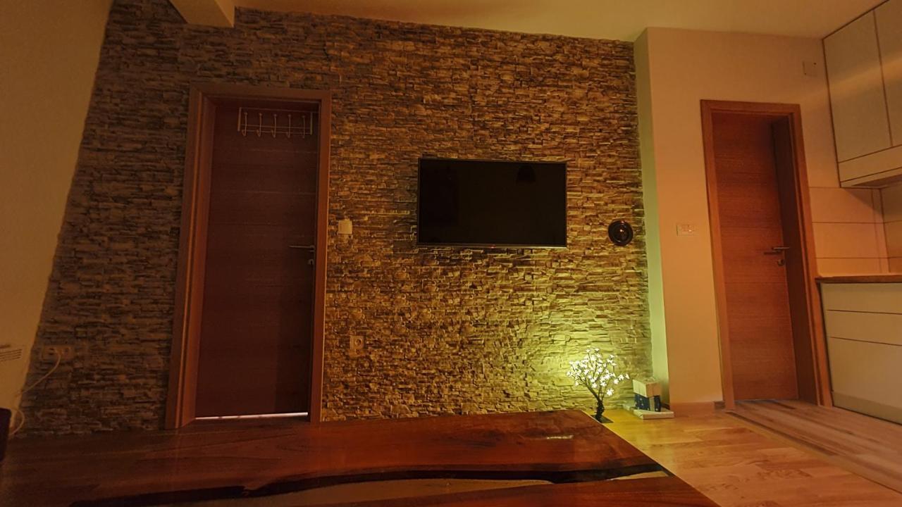 Wood Apartmani - Vila Zimska Idila Яхорина Екстериор снимка