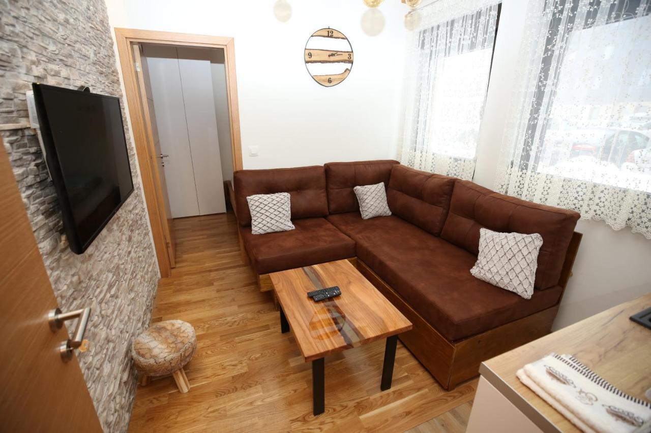 Wood Apartmani - Vila Zimska Idila Яхорина Екстериор снимка